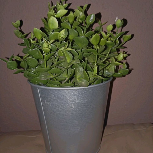 Artificial plant ÅKERBÄR IKEA like new in galvanized metal pot