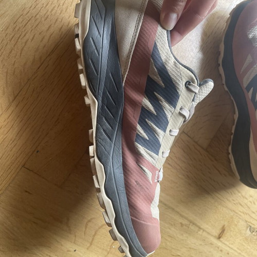 Salomon hiking shoes used, size 40, beige and orange