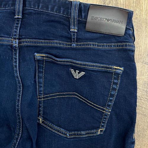Emporio Armani men's jeans n32 used, navy blue