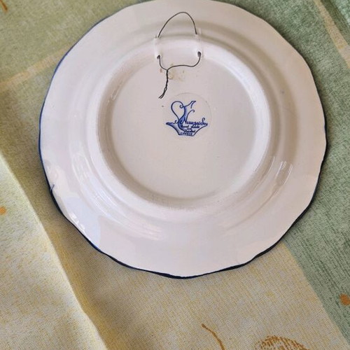 Decorative plates new, set of 3, hand-painted