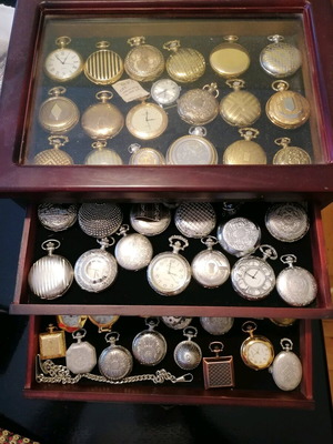 Collection of 50 pocket watches new