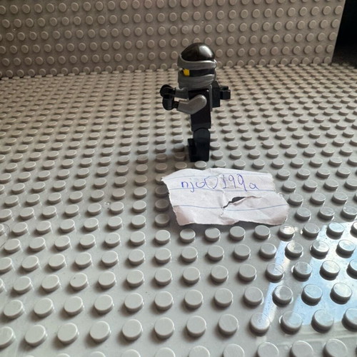 Lego Minifigure Ninjago Cole Skybound with Neck Bracket and Modified Tile like new
