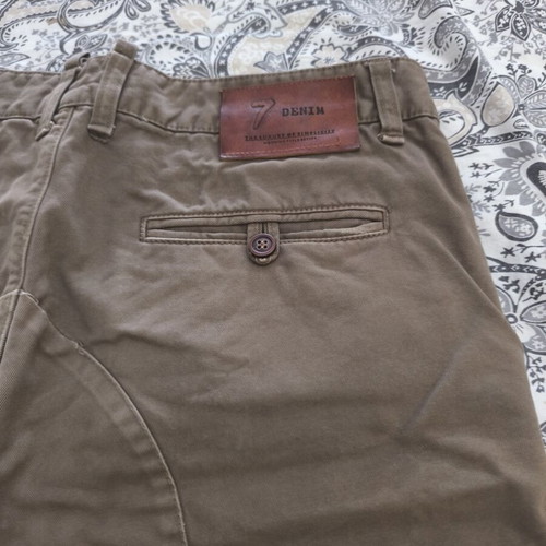 Seven 7 Denim men's cotton bermuda shorts beige size 46(32) like new