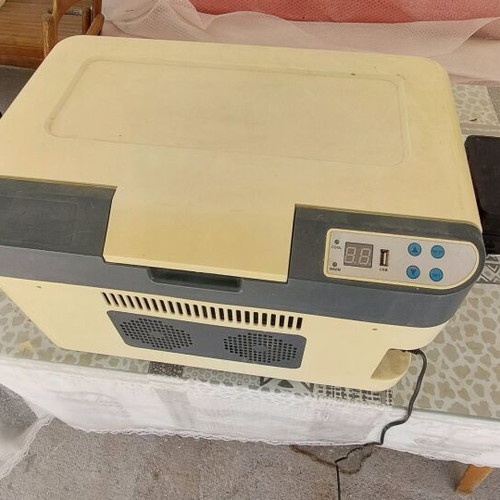 Car Electric Refrigerator 22L New, Dual Power Cooling and Heating