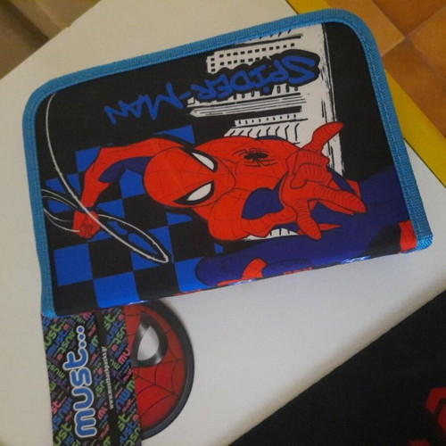 Spider-Man school pencil case Must new with accessories