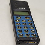 Ericsson GA628 mobile phone 1996, complete with accessories