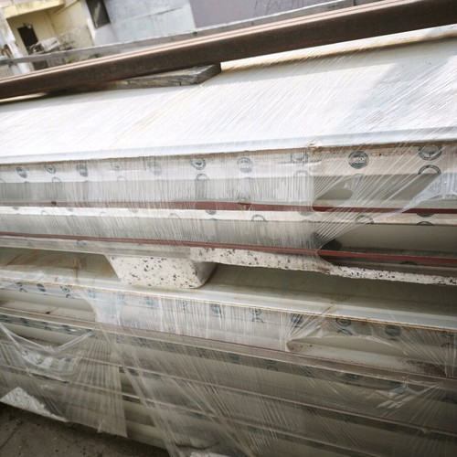 Ceiling panels 13 pcs 52 sqm and 2 iron bars 6m new