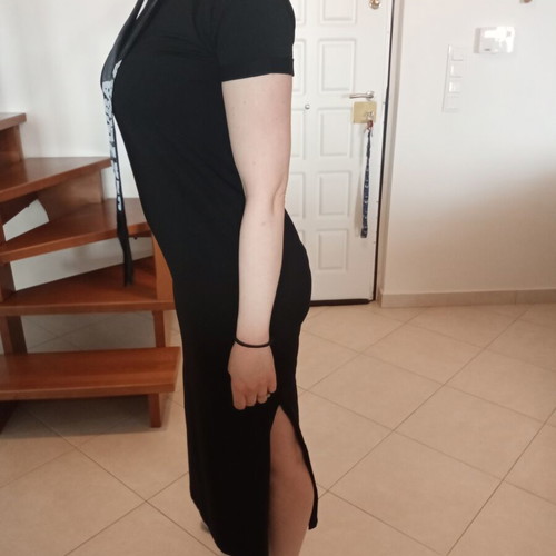 Hoodie dress black modern with side split like new