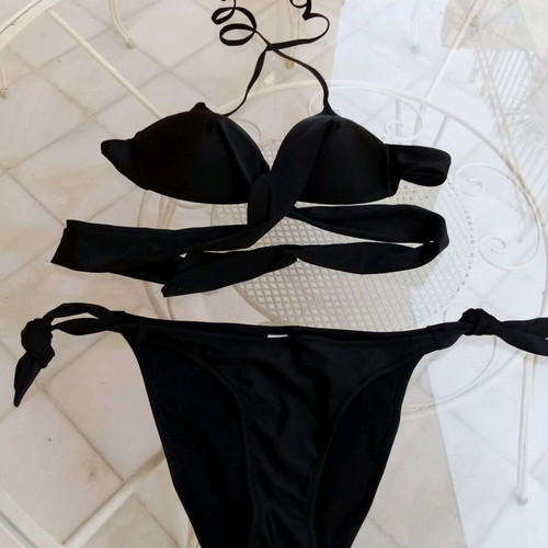 Women's bikini swimsuit new, size large, black