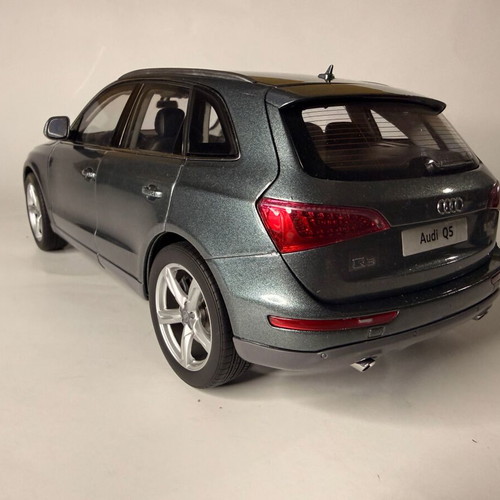 Kyosho Audi Q5 Quartz Gray Metallic metal model 1:18 new