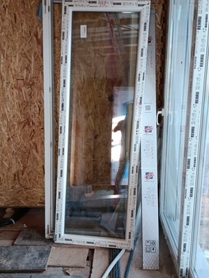 Μπαλκονόπορτα Rehau uPVC με σήτα πλισέ GS Starla 72x210 καινούργια