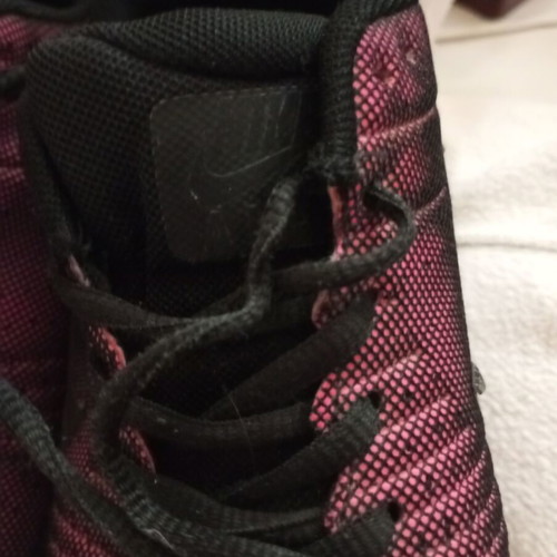 Nike athletic shoes used, size 39, pink and purple