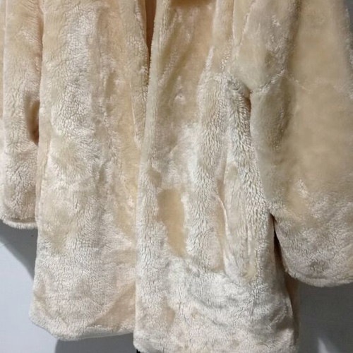 Eco fur coat like new with very nice fit
