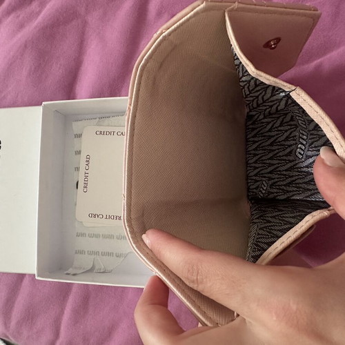Miu Miu women's wallet like new, pink
