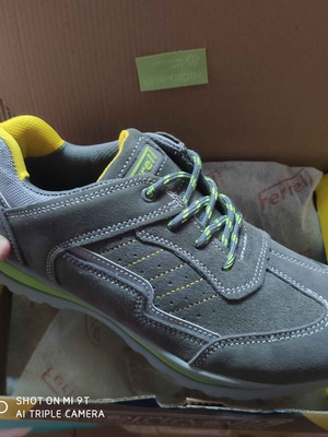 Ferreli Capri S0 Work Shoe Athletic Style New Gray and Green