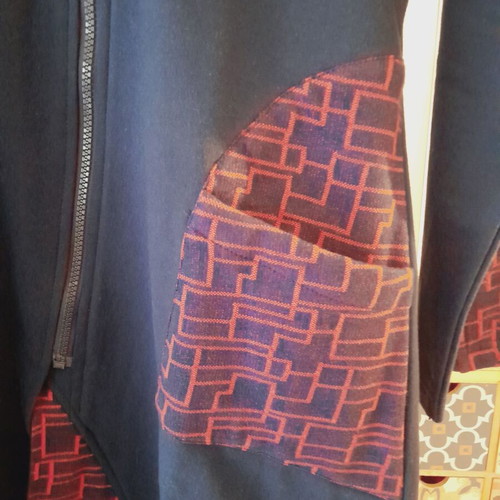 HHG lightweight autumn coat new, size L-XL, blue with burgundy details