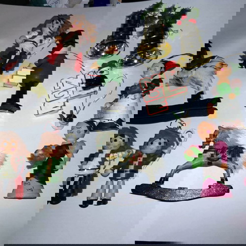 Ξύλινες μινιατούρες στολίδια Χριστουγέννων δεκαετίας 80 μεταχειρισμένες, 30+ τεμάχια