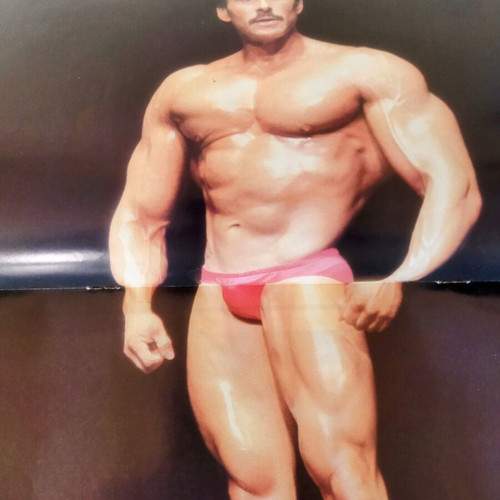Bodybuilding magazines collectible, like new, pack of 5 issues