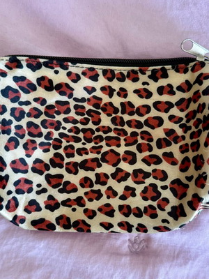 Animal print bag used, small and stylish
