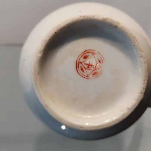 Porcelaine de Japon jug used with bamboo handle