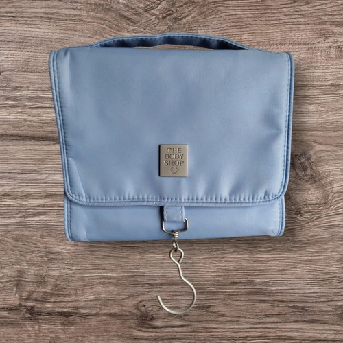The Body Shop hanging toiletry bag like new