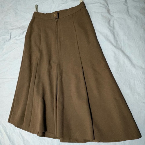 Under Ground skirt S like new