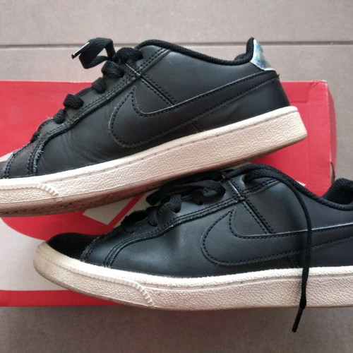 Nike sneakers used, black and silver, size 36.5