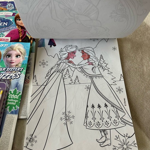 Disney Frozen bundle 13 issues and A4 colouring book like new
