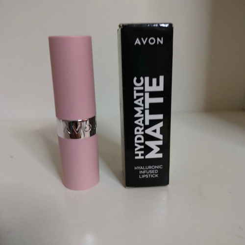 Hydramatic matte lipstick with hyaluronic acid new