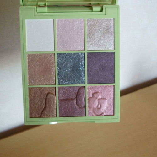 Pixi + Hello Kitty Eye Effects Harmony Hues Eyeshadow Palette