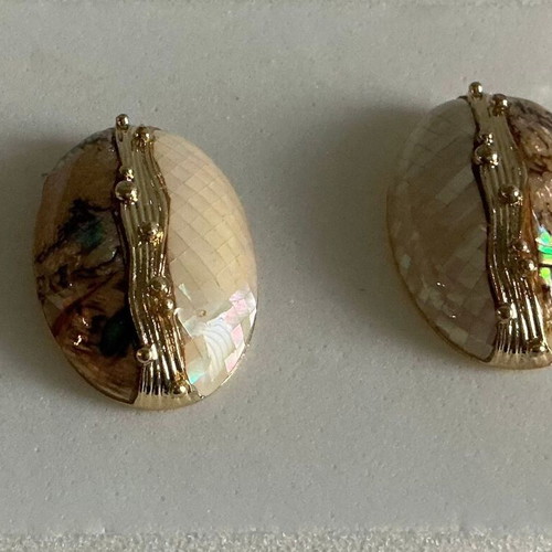 Vintage oval clip-on earrings 80's, like new, gold tone