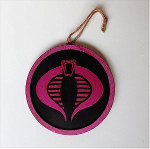 Κρεμαστό Ξύλινο Διακοσμητικό Καδράκι "Cobra logo" - Χειροποίητο (Κόκκινο & Μαύρο)