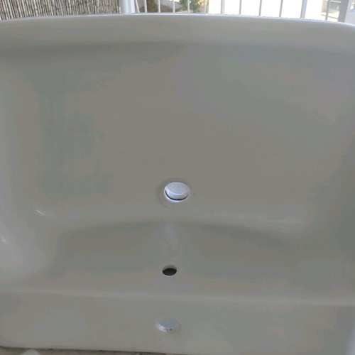 Large wall-mounted sink Ideal Standard