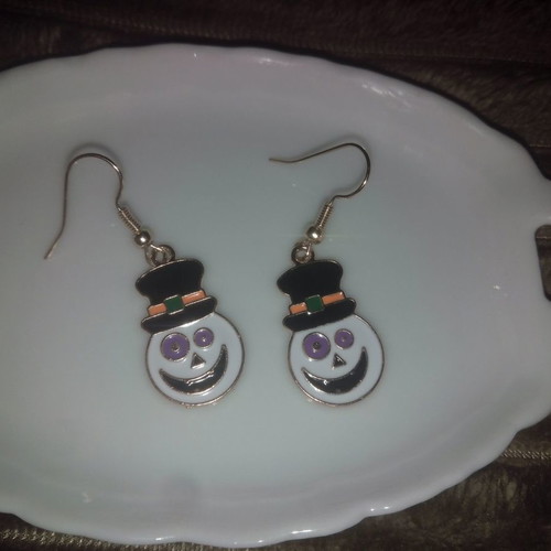 Halloween earrings new, faux metal, black and multicolor