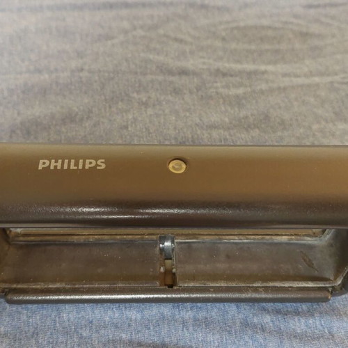 Philips SBC-7520 genuine remote control case used