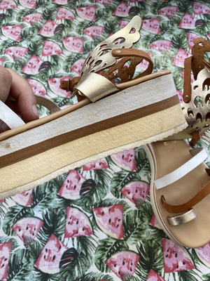 Sandals with gold wings used, size 36, ankle tie