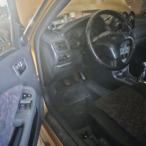 Toyota Corolla 2001 like new with handmade exhaust and 16-inch alloy wheels