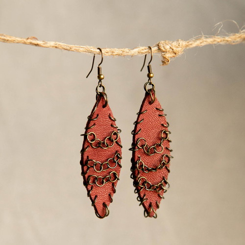 Handmade leather earrings red new