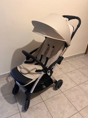 Eden Kikka Boo stroller like new with rain cover