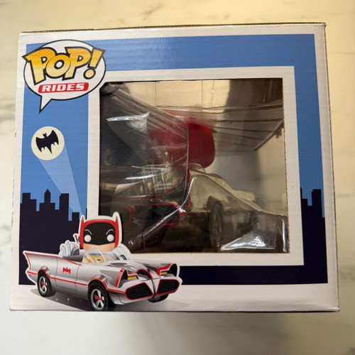Funko Pop! Rides DC Universe Batmobile #01 like new
