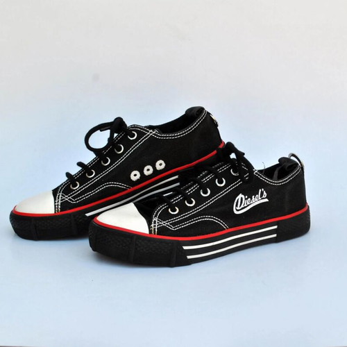 Diesel Canvas Sneakers vintage deadstock, size 38, made in Korea