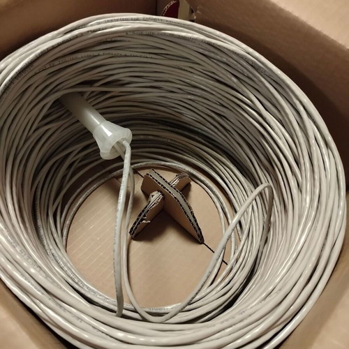 Cable UTP Cat 5e Equip like new, 30-40 meters
