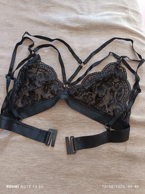 Lace bra, black