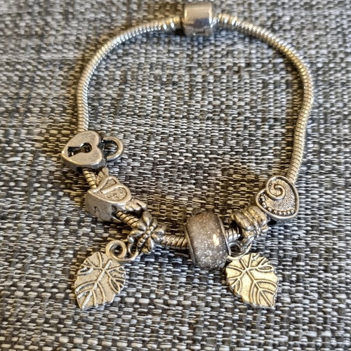 Vintage themed bracelet 90s