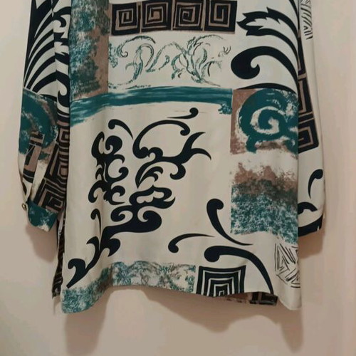 Dynasta tunic shirt L with beautiful colors and buttons