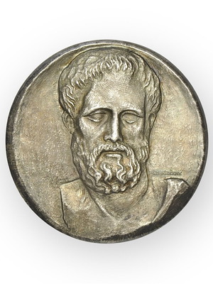 Hippocrates the Doctor 999 silver medal like new, A. Vlassis