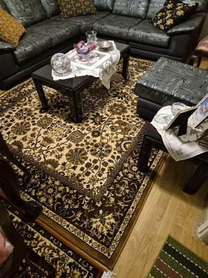 Handmade living room rug like new, 2 x 2.50 m