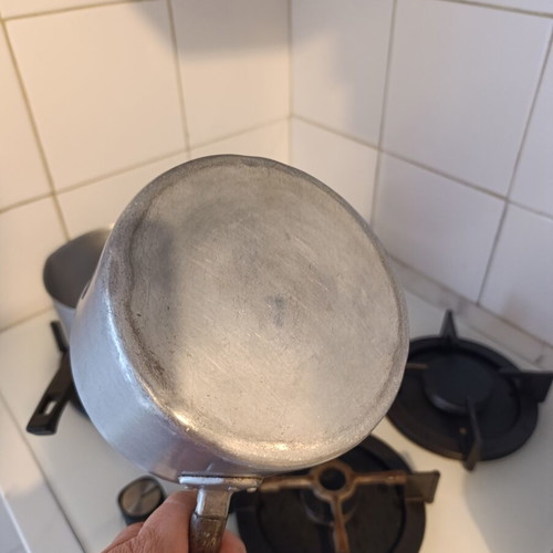 Aluminum saucepans set of three small