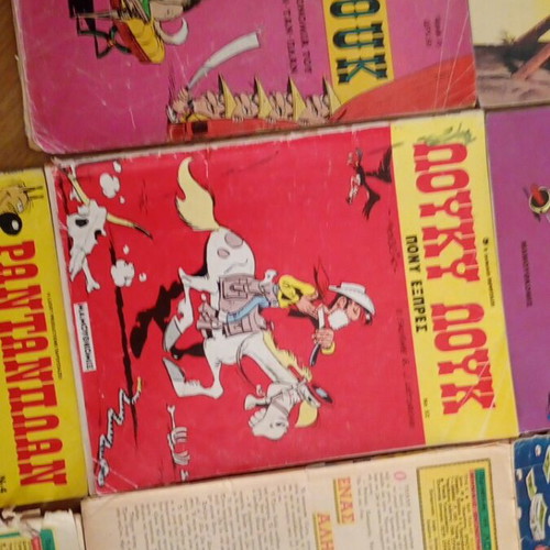 Lucky Luke comic books used, pack of 13 with Rantanplan gift