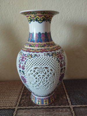 Handmade Chinese porcelain vase, flawless, 2-piece set